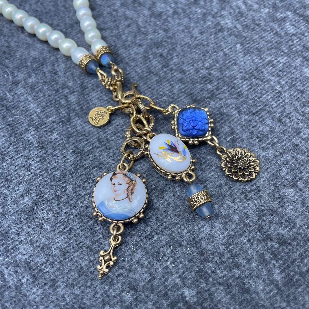 Robin Steele Pearl and Flower Cameo Necklace
